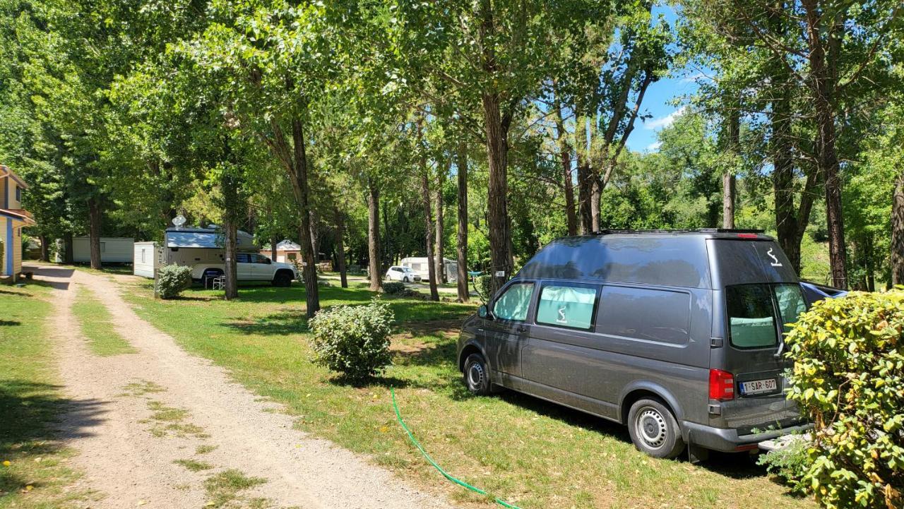 Camping De Graniers Monoblet 외부 사진