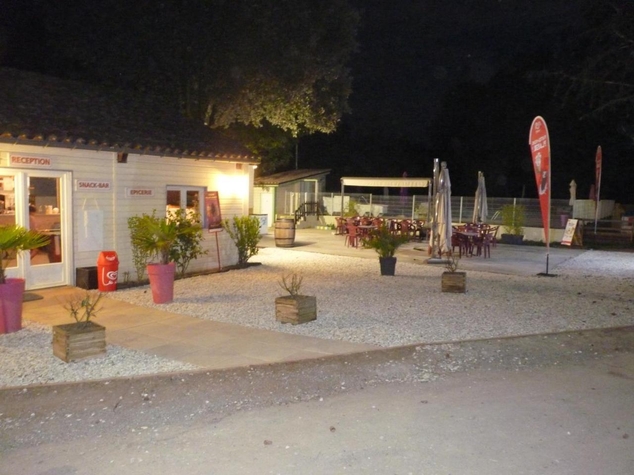 Camping De Graniers Monoblet 외부 사진