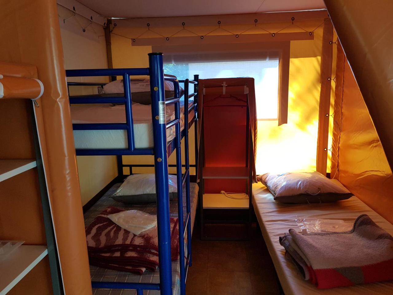 Camping De Graniers Monoblet 외부 사진
