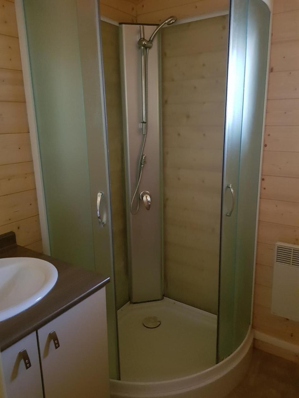 Camping De Graniers Monoblet 외부 사진